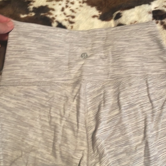 Lululemon WUP - Picture 2 of 3
